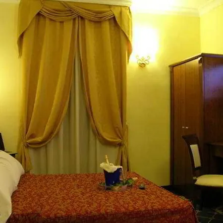 Esedra 2* Рим